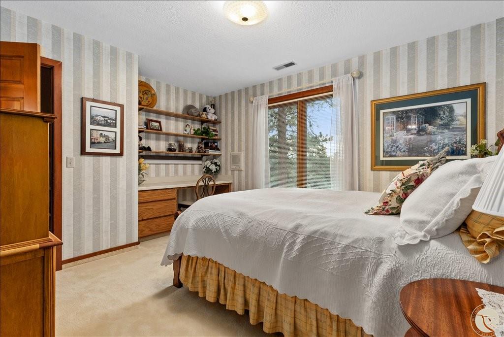 228 Emerald Hills Drive Property Photo 21