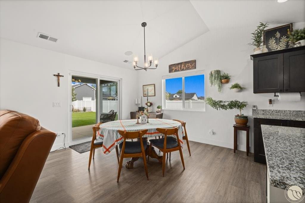 4625 Shining Light Property Photo 5