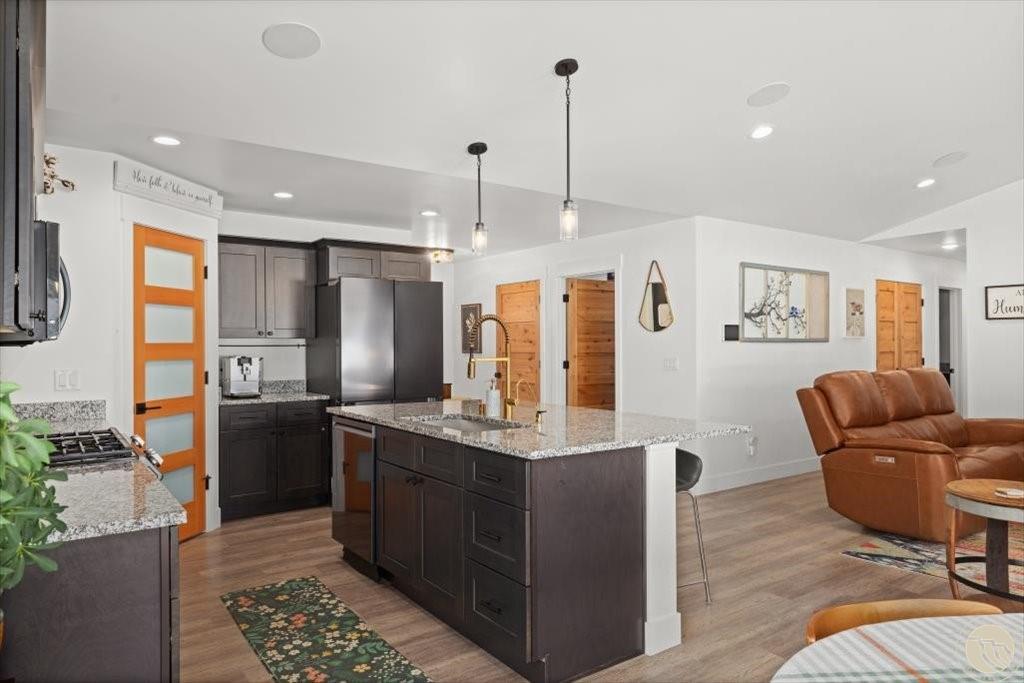 4625 Shining Light Property Photo 9