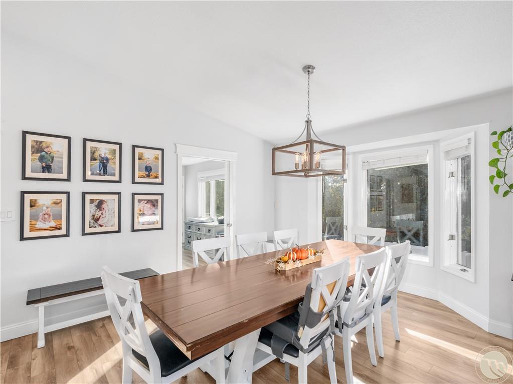 4448 Toyon Property Photo 6