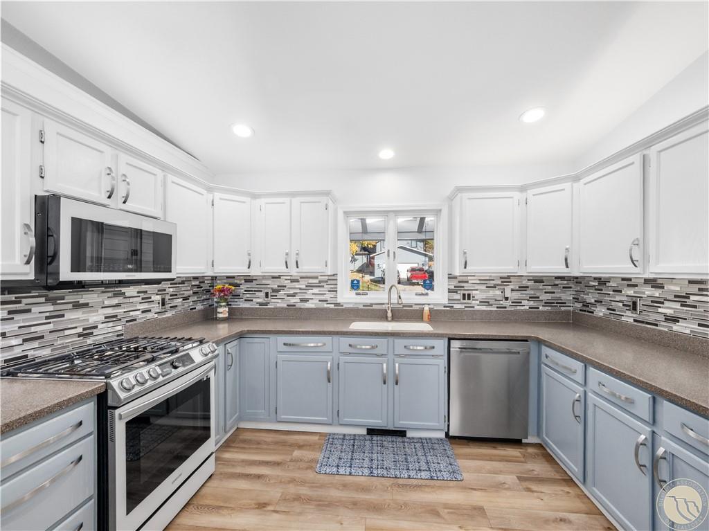 4448 Toyon Property Photo 11