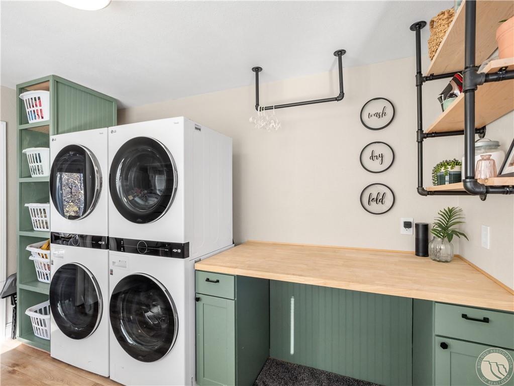 4448 Toyon Property Photo 15