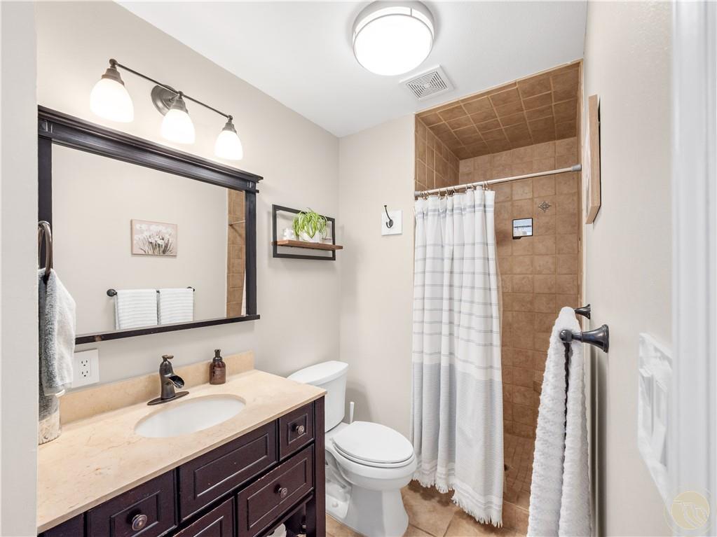 4448 Toyon Property Photo 18