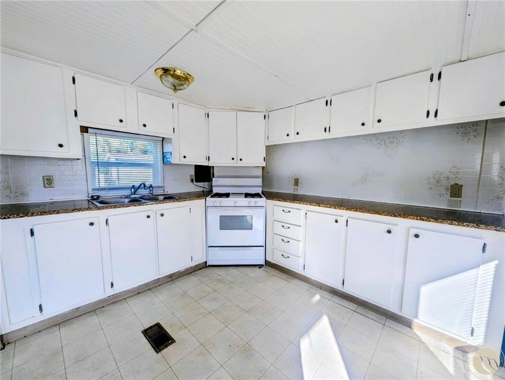 2224 Highway 87 E #22 Property Photo 4