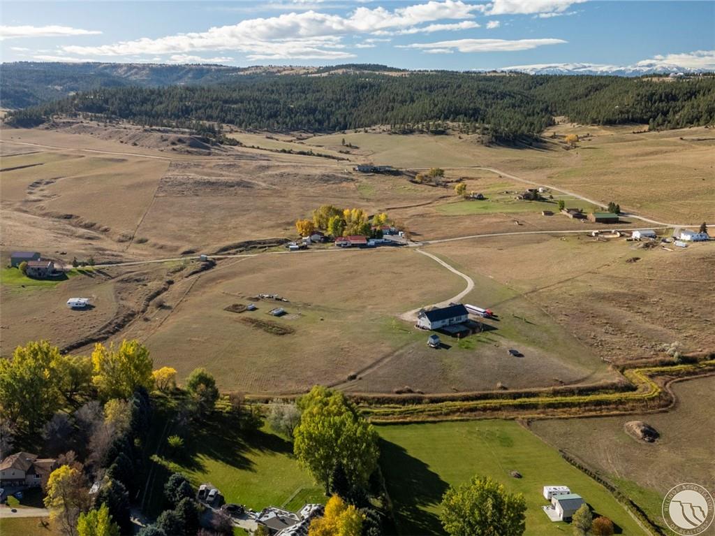 11 E Upper Flat Rd. Property Photo 3