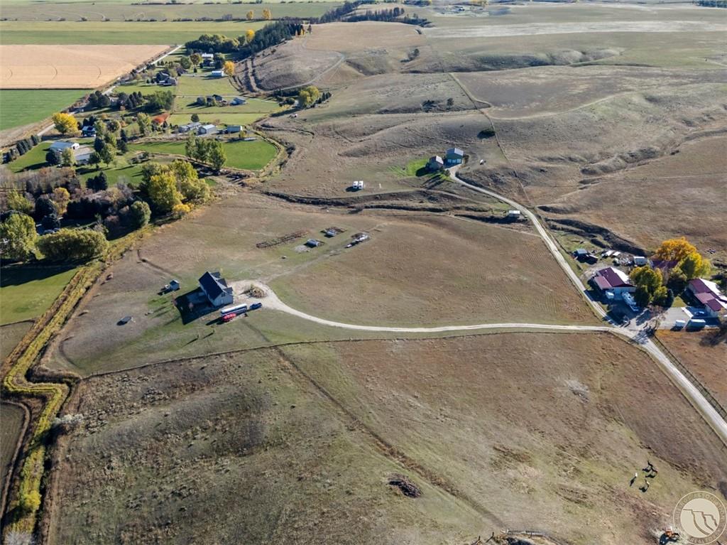 11 E Upper Flat Rd. Property Photo 6