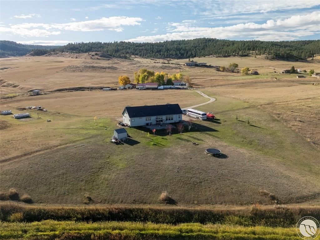 11 E Upper Flat Rd. Property Photo 7