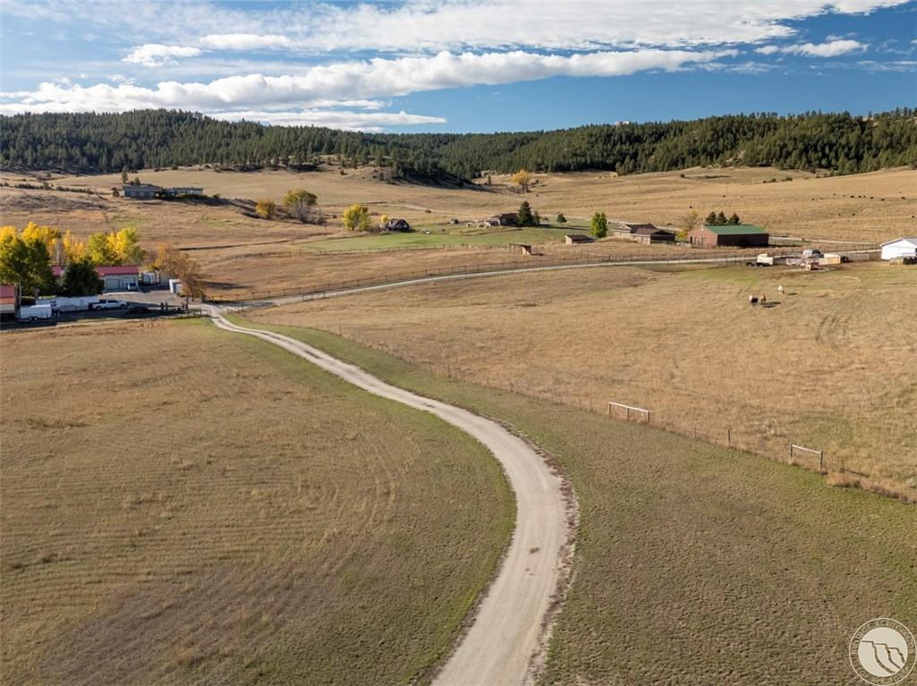 11 E Upper Flat Rd. Property Photo 9