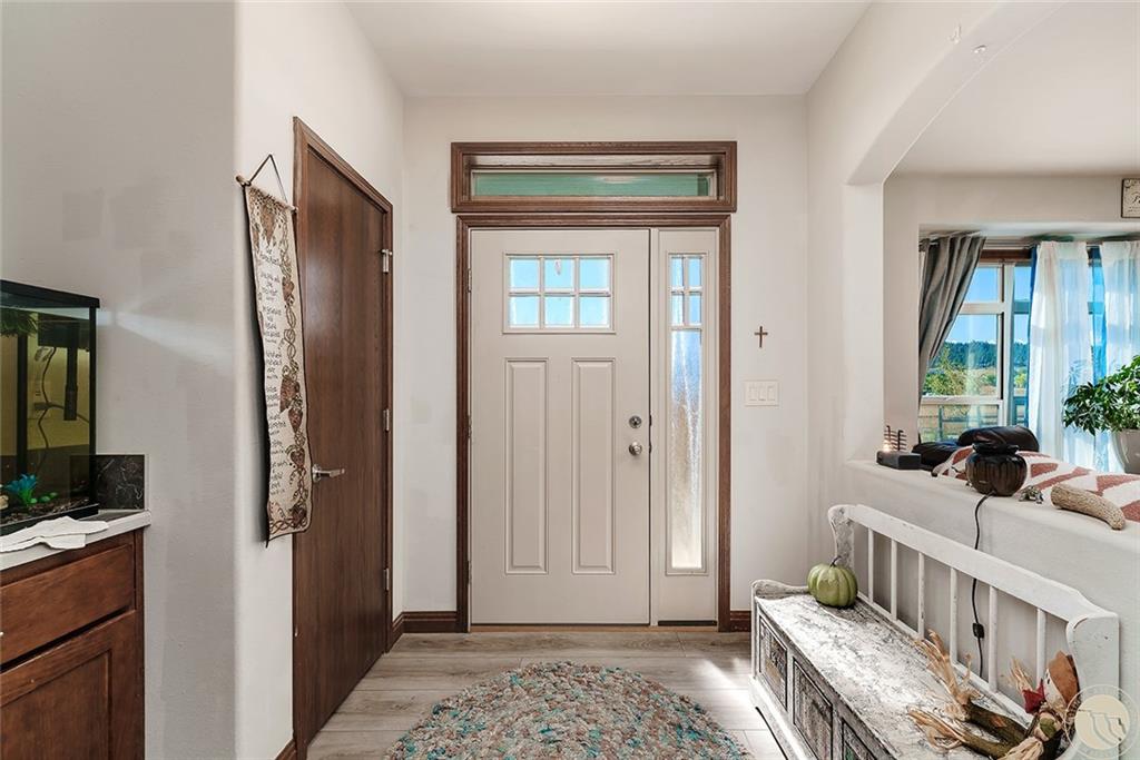 11 E Upper Flat Rd. Property Photo 11