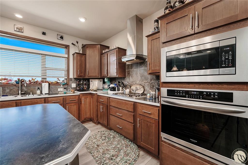 11 E Upper Flat Rd. Property Photo 16