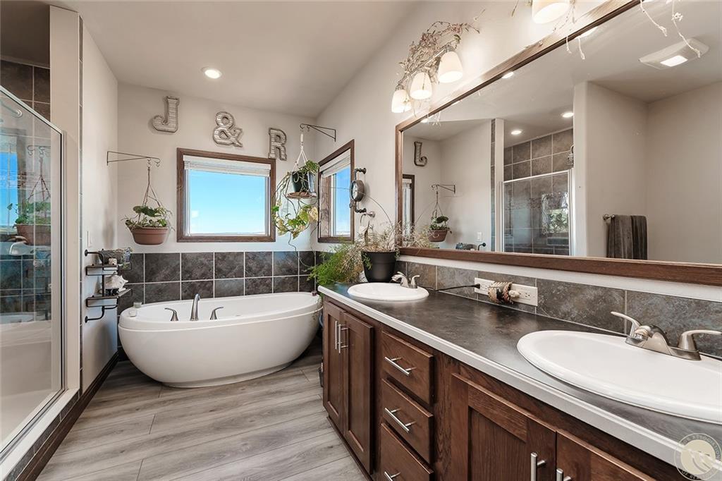 11 E Upper Flat Rd. Property Photo 22