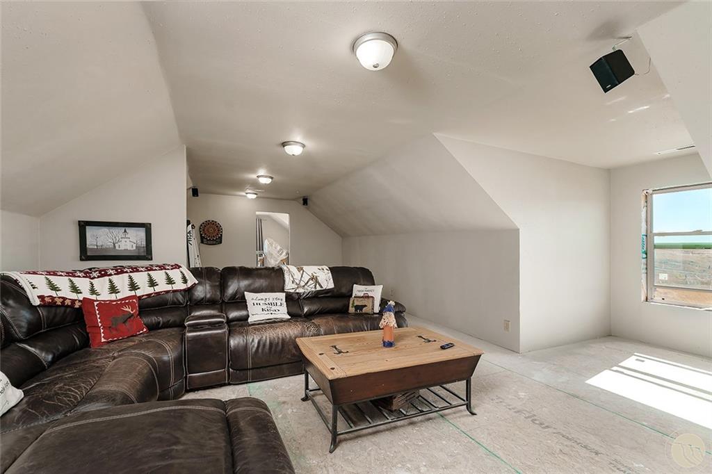 11 E Upper Flat Rd. Property Photo 27