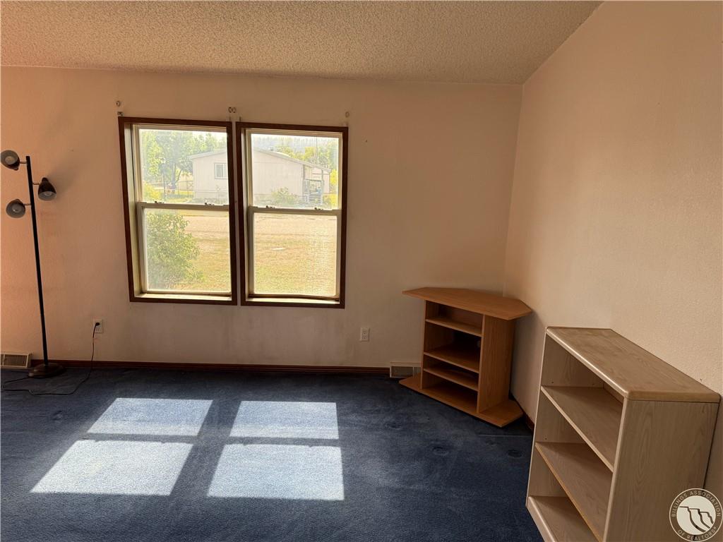 1130 E 2nd Avenue Property Photo 9