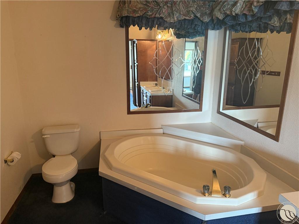 1130 E 2nd Avenue Property Photo 16