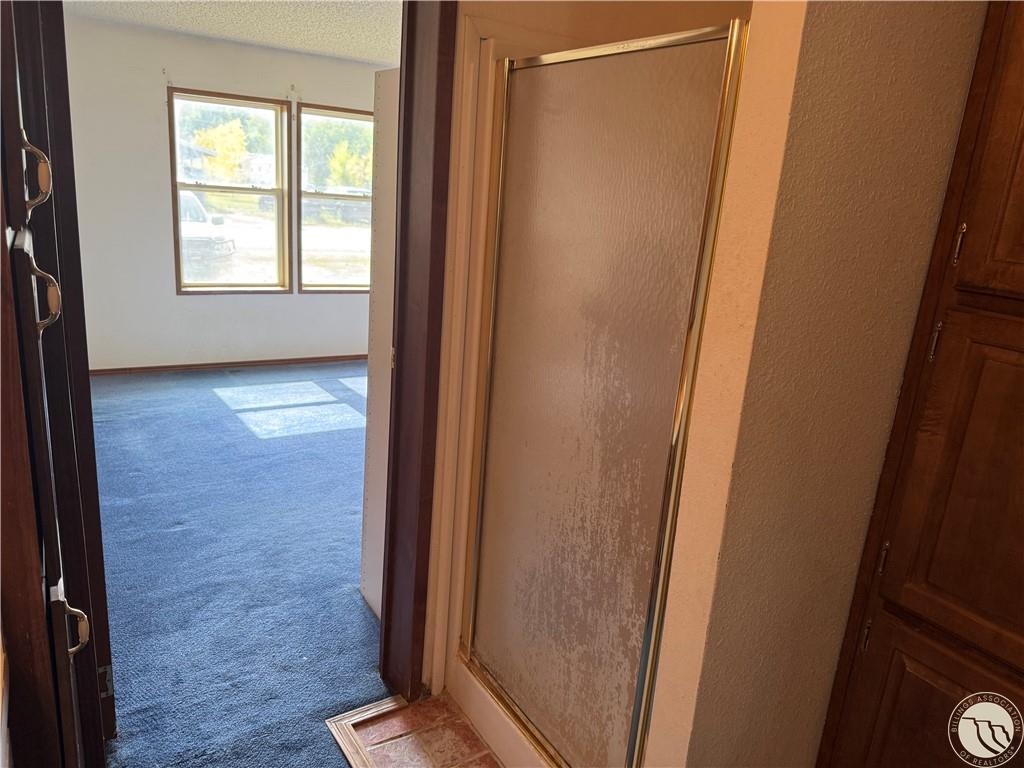 1130 E 2nd Avenue Property Photo 17