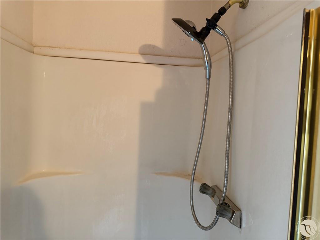 1130 E 2nd Avenue Property Photo 18