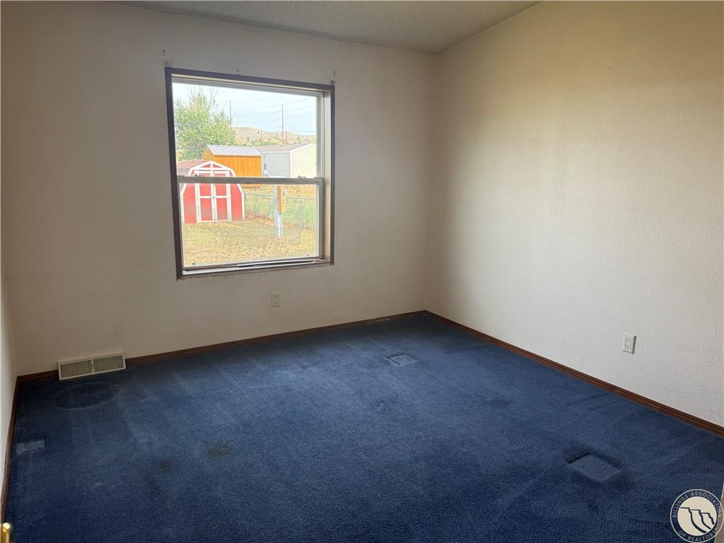 1130 E 2nd Avenue Property Photo 24