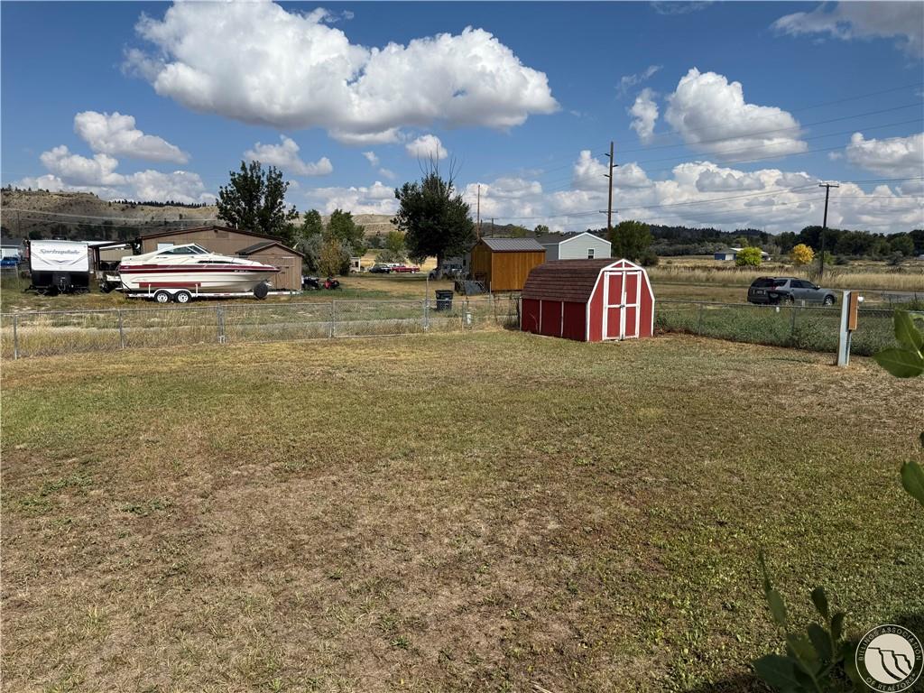 1130 E 2nd Avenue Property Photo 26