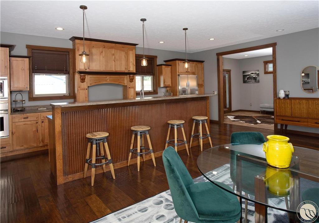 1320 Maxer Circle Property Photo 8