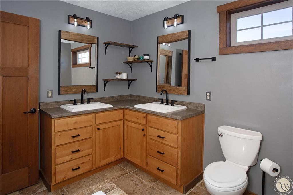 1320 Maxer Circle Property Photo 22