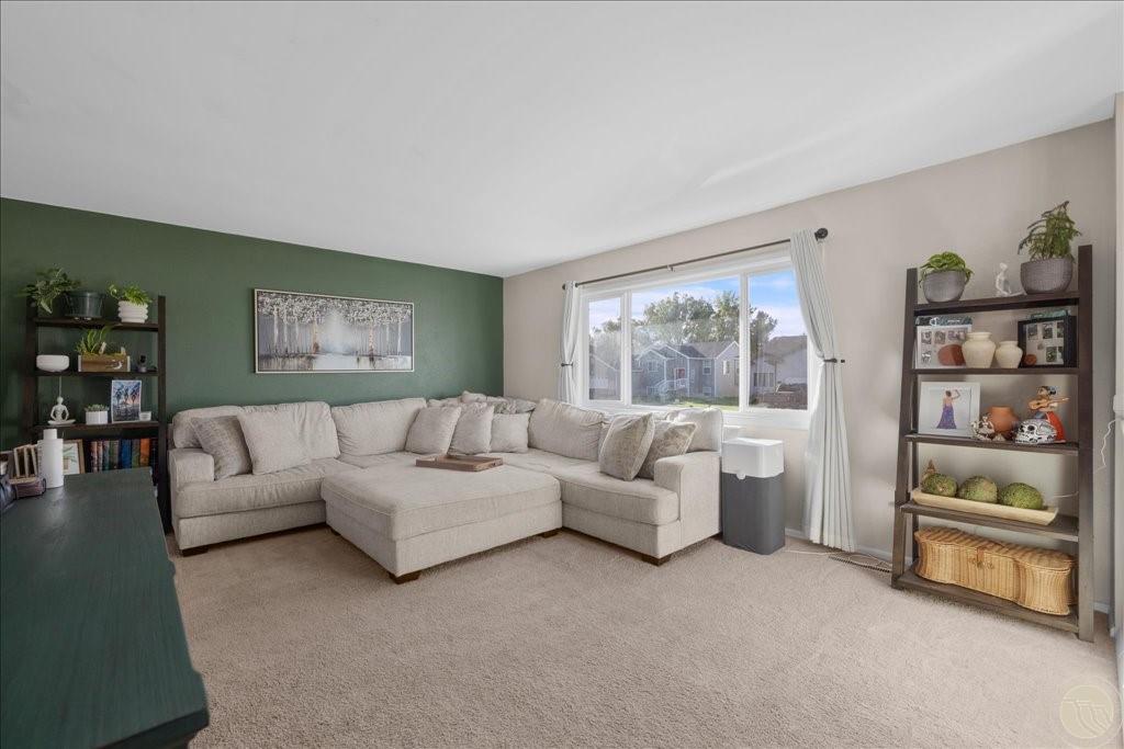 1727 Wicks Lane Property Photo 6