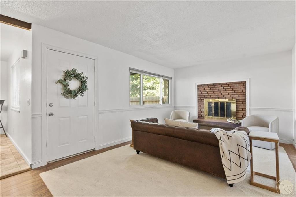 2230 Avenue C Property Photo 5