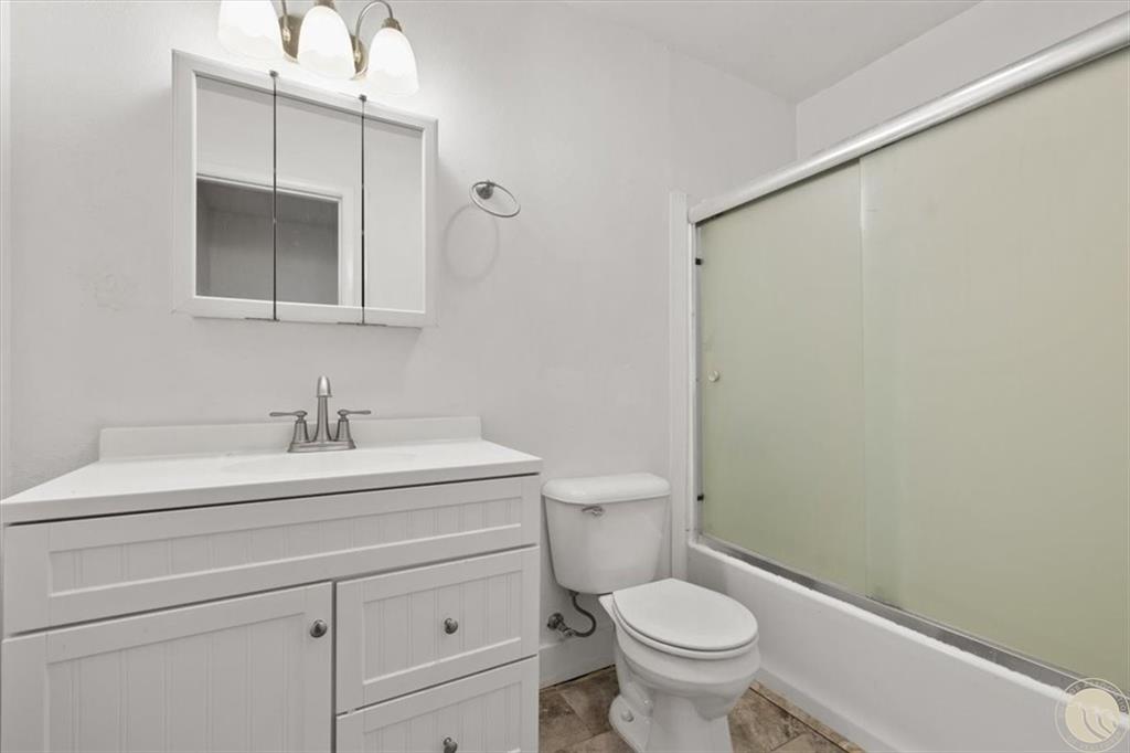 2230 Avenue C Property Photo 15