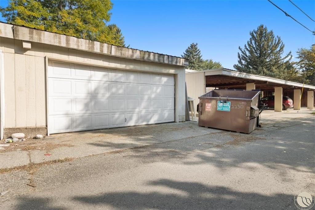 2230 Avenue C Property Photo 23