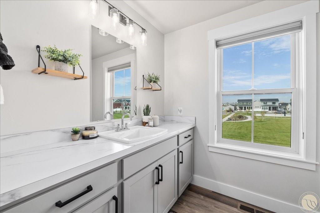 1845 Norma Jean Square Property Photo 11