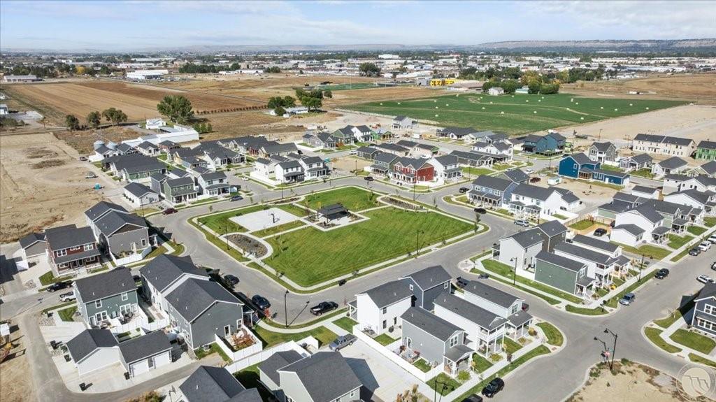 1845 Norma Jean Square Property Photo 21