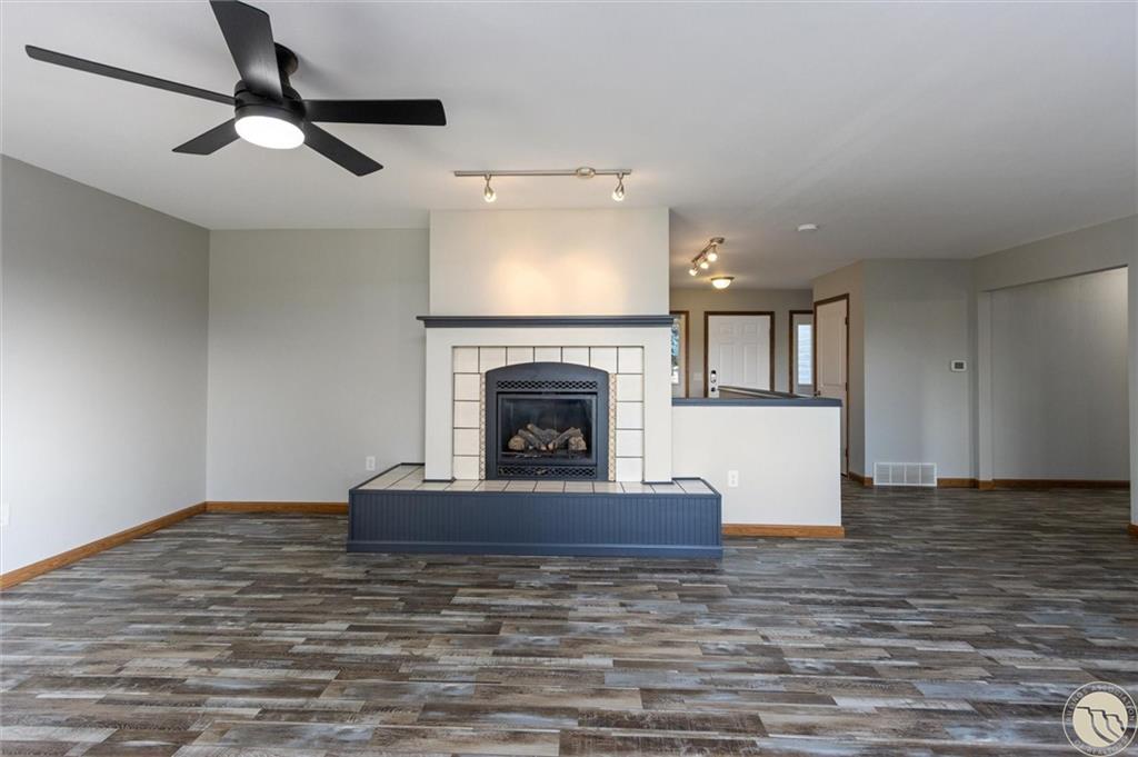 372 Tabriz Drive Property Photo 4