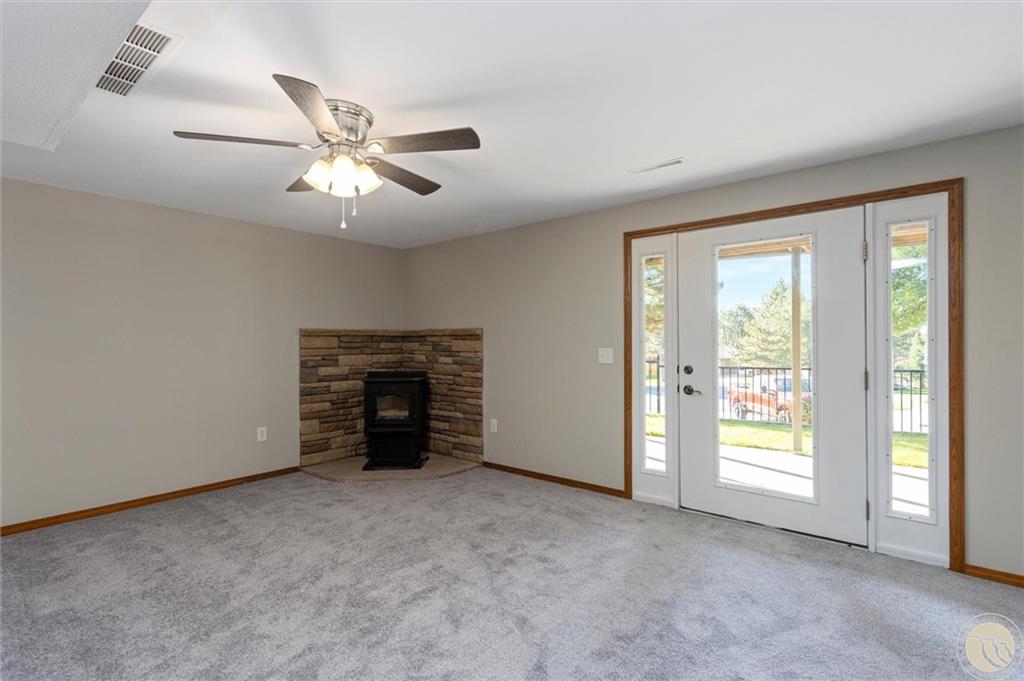 372 Tabriz Drive Property Photo 13