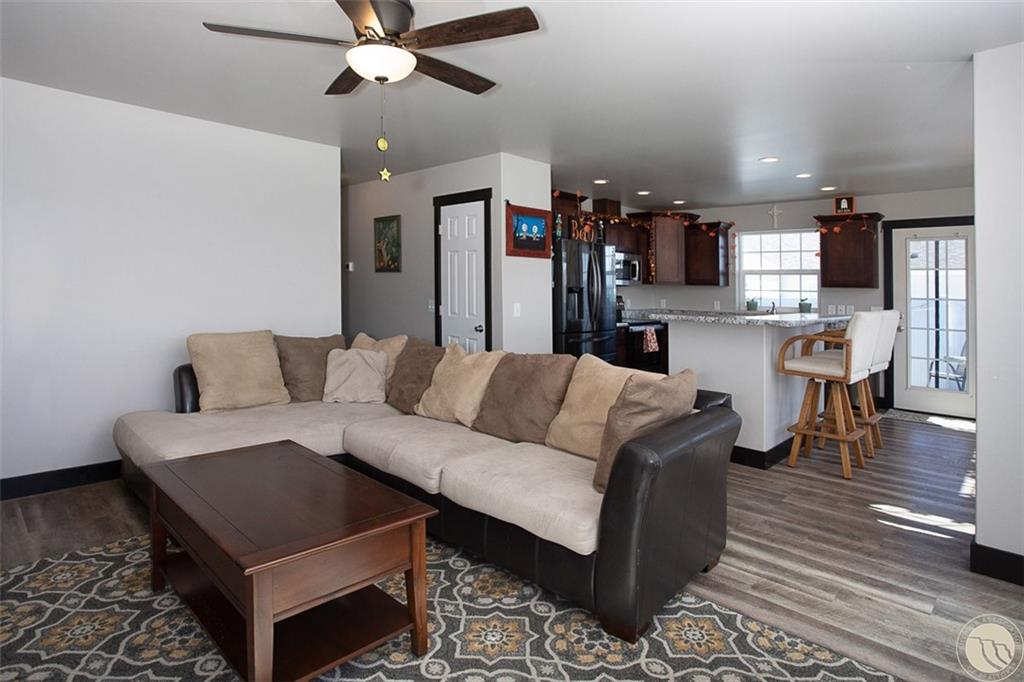 907 Presidio Lane Property Photo 3