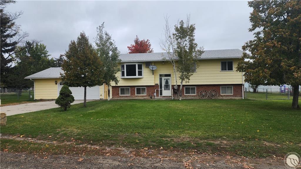 1843 Elaine St Property Photo 1