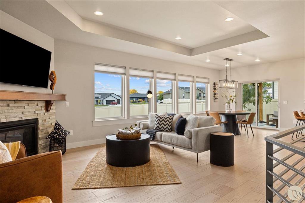 2516 Aspen Creek Trail Property Photo 5