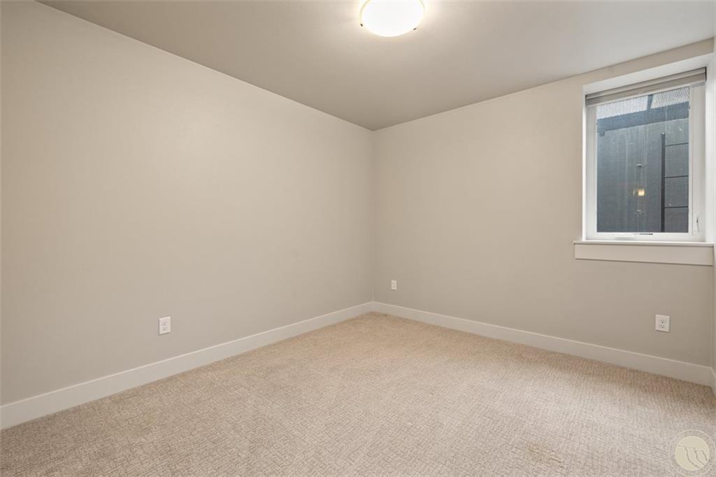 2516 Aspen Creek Trail Property Photo 22