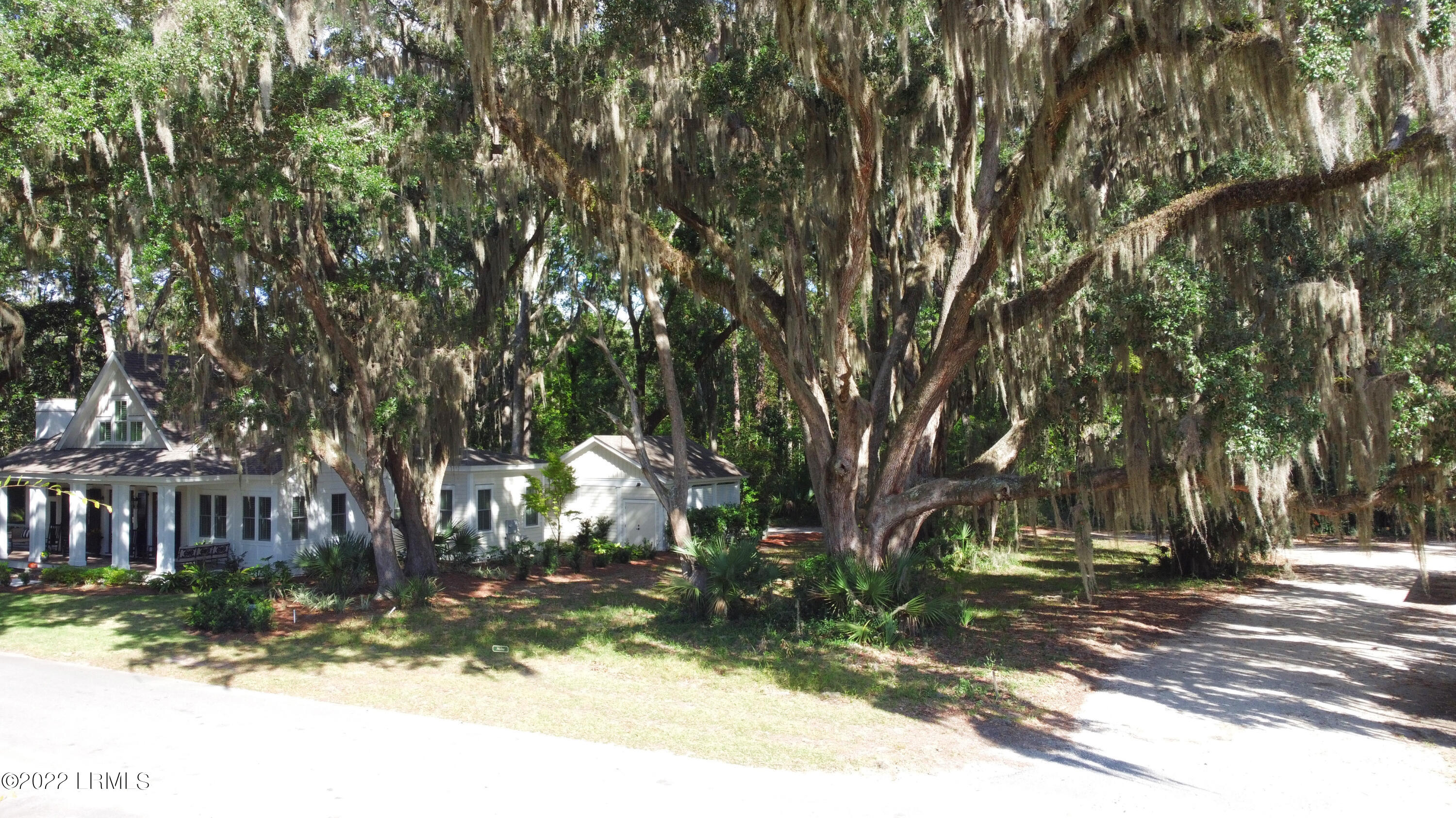 28 Treadlands Property Photo 1