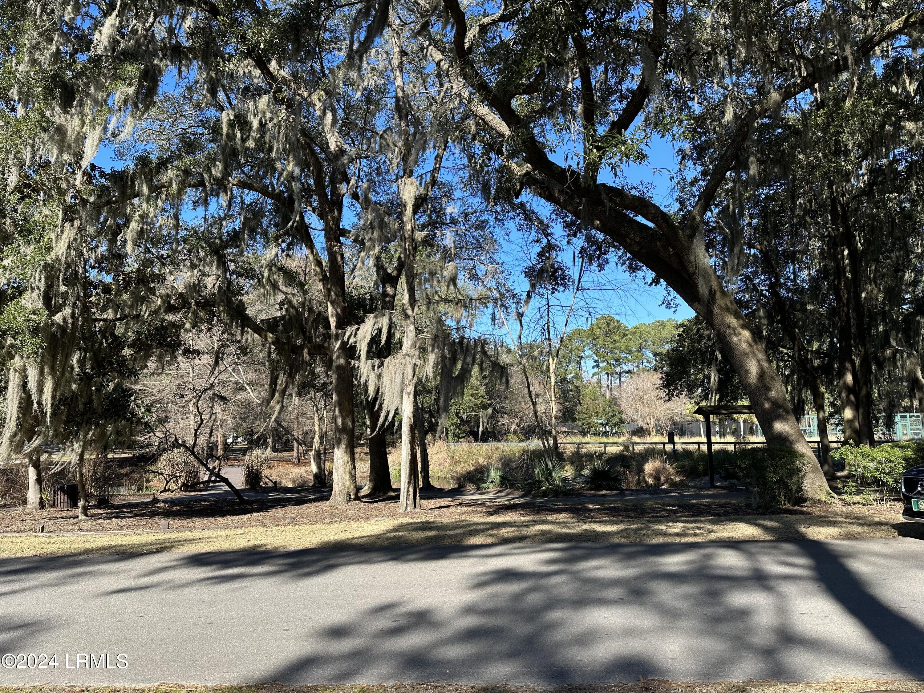 17 Habersham Park Property Photo 1