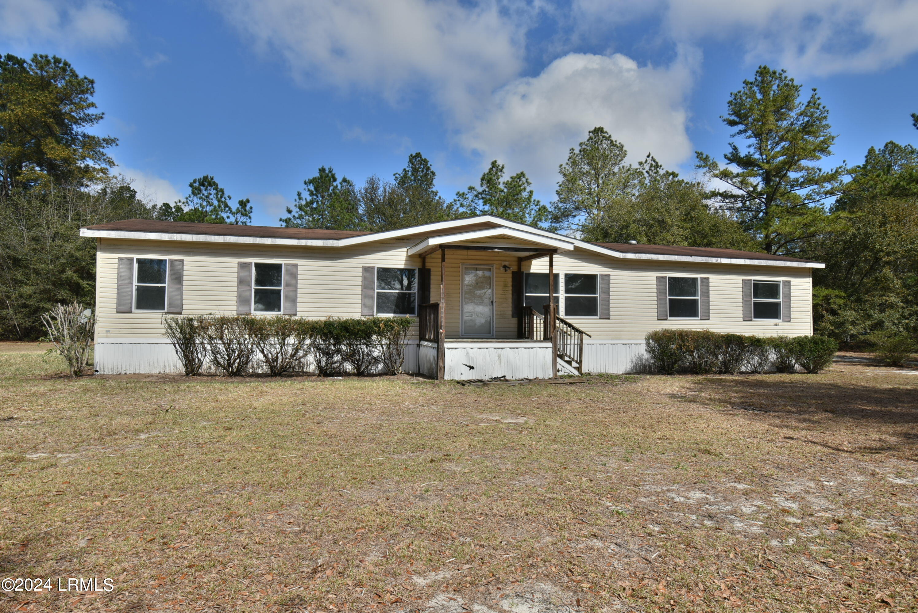 1680 Stanley Loop Road Property Photo