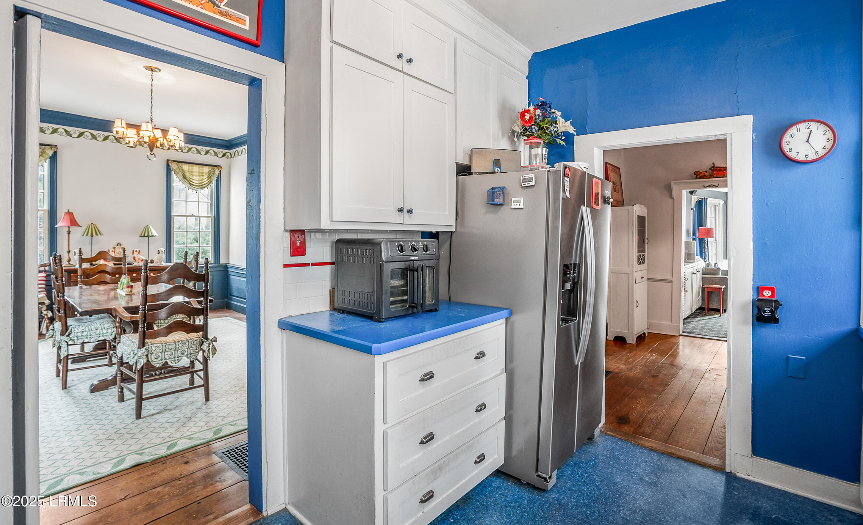 414 New Street Property Photo 13