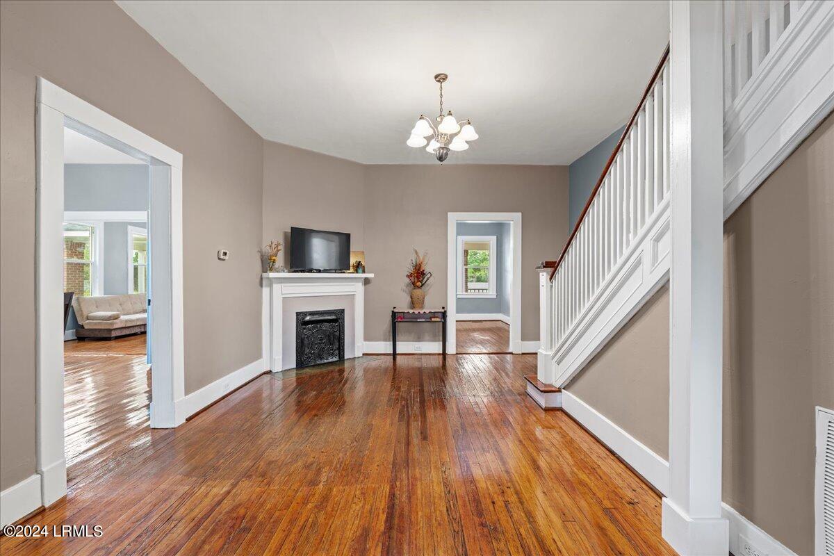 105 Main Street Property Photo 10