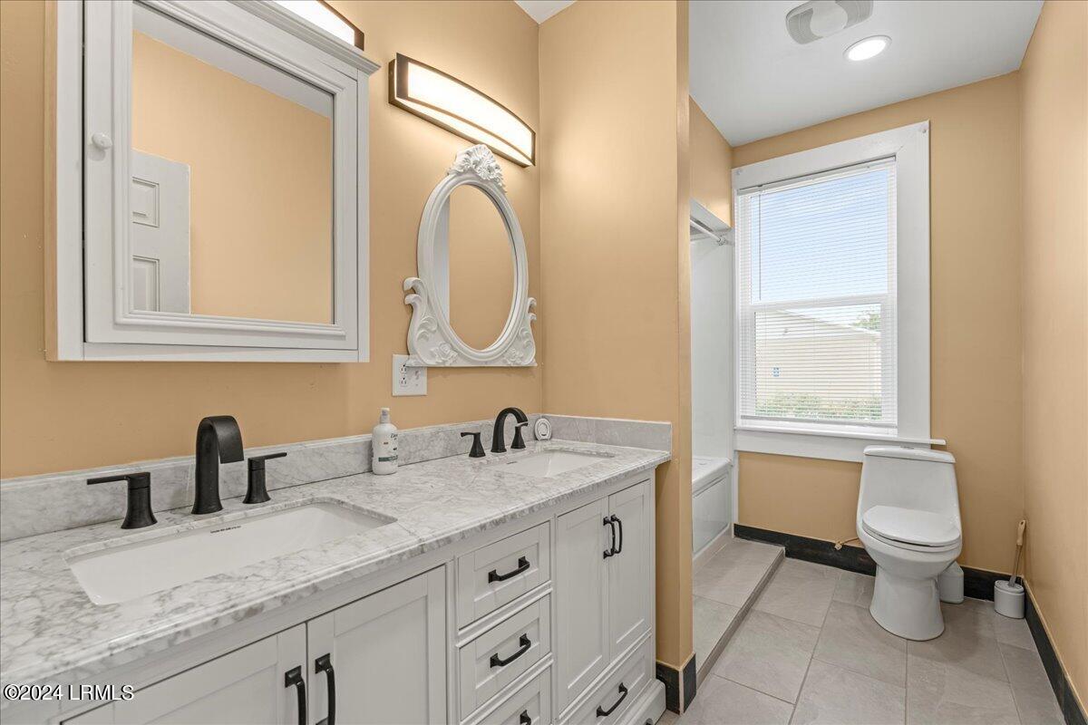 105 Main Street Property Photo 18