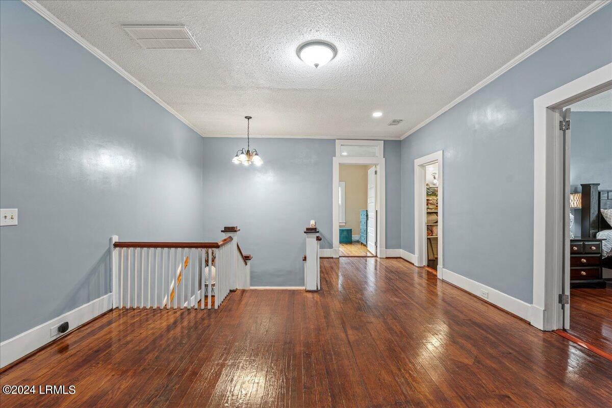 105 Main Street Property Photo 19
