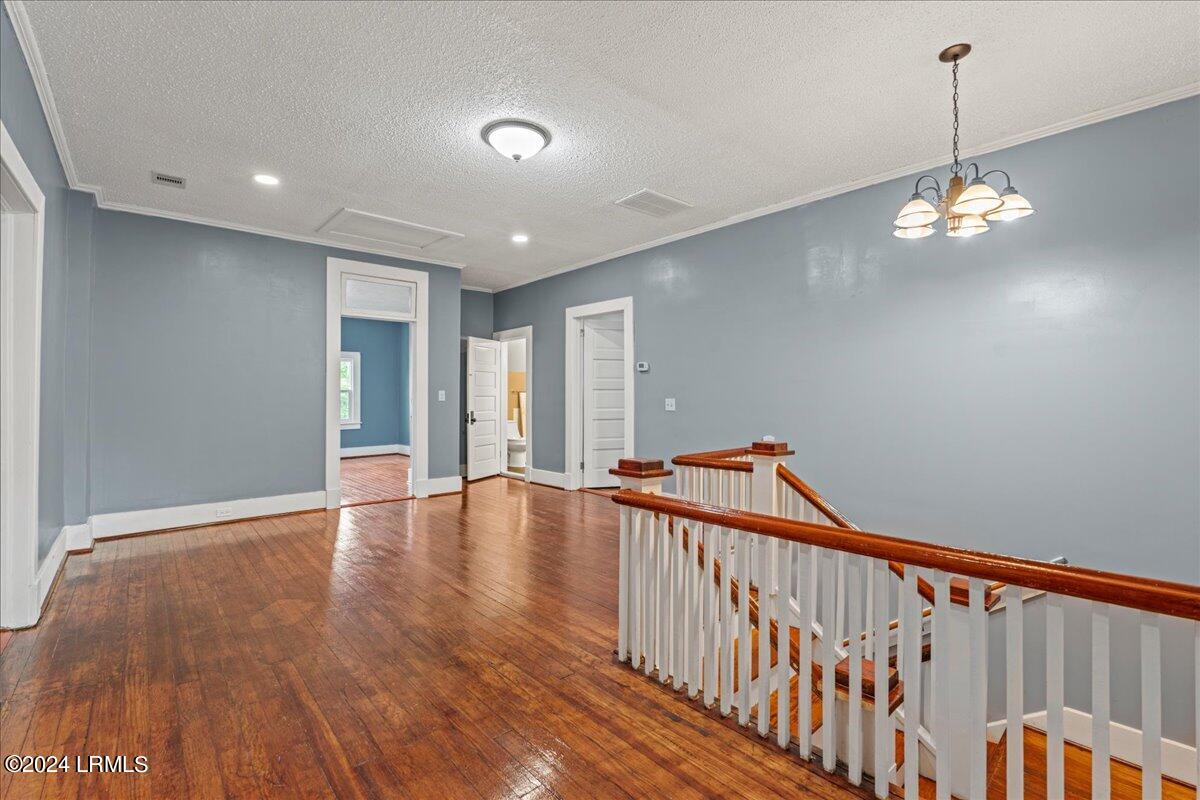 105 Main Street Property Photo 20