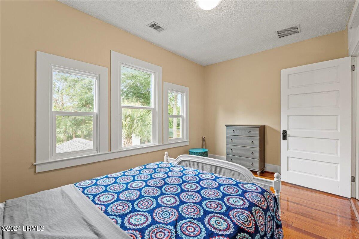 105 Main Street Property Photo 22