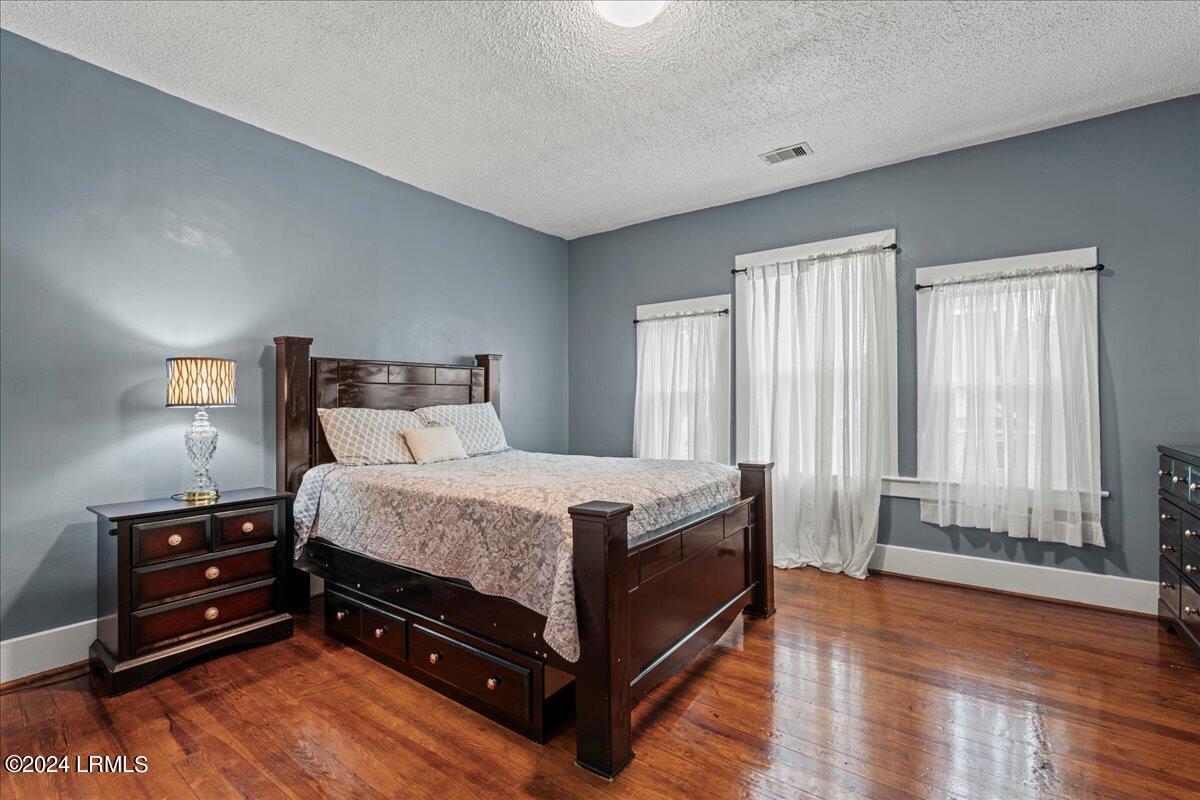 105 Main Street Property Photo 25