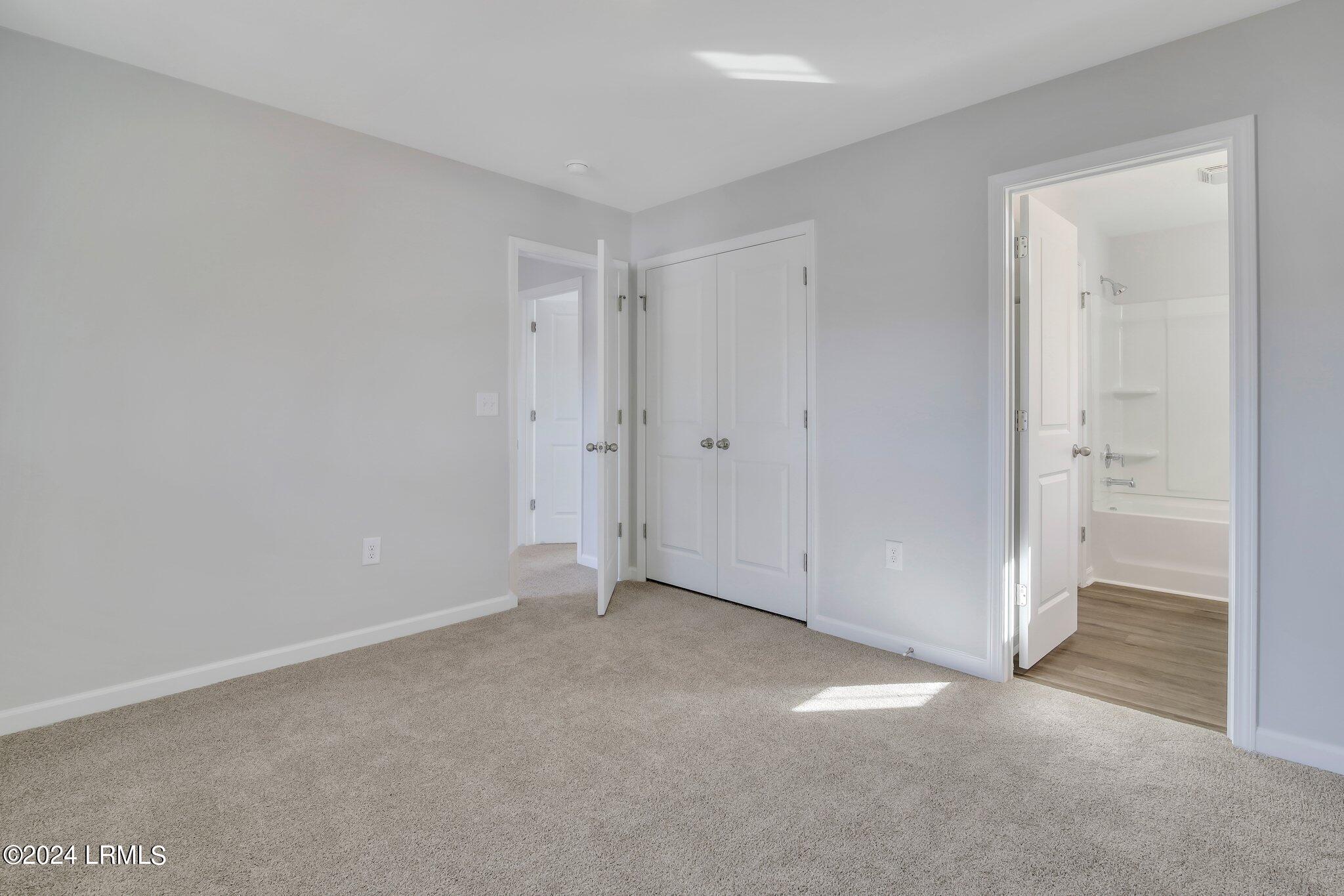 104 Standing Oaks Drive Property Photo 28