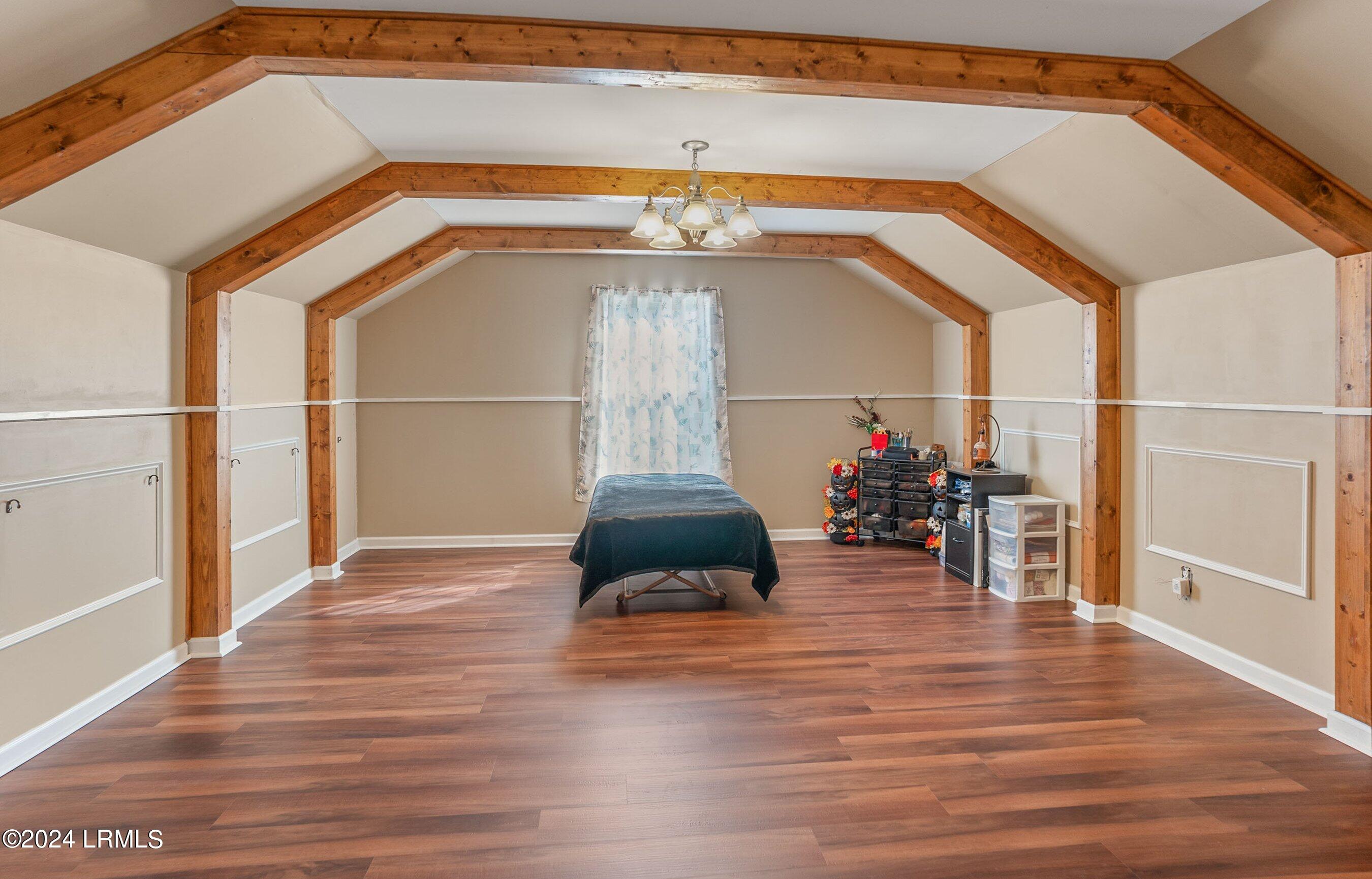 200 Knightsbridge Road Property Photo 40