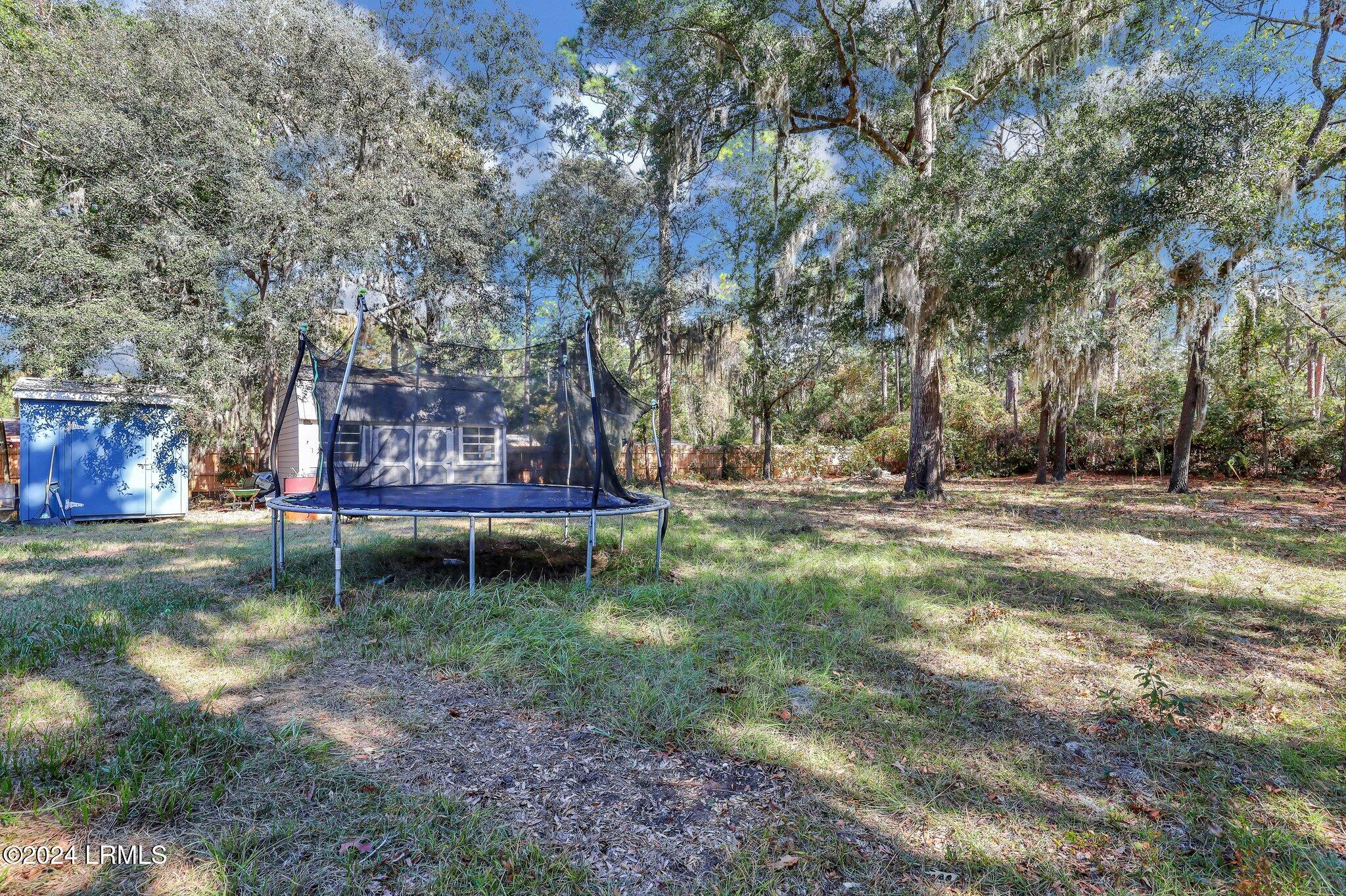 206 Middle Road Property Photo 39