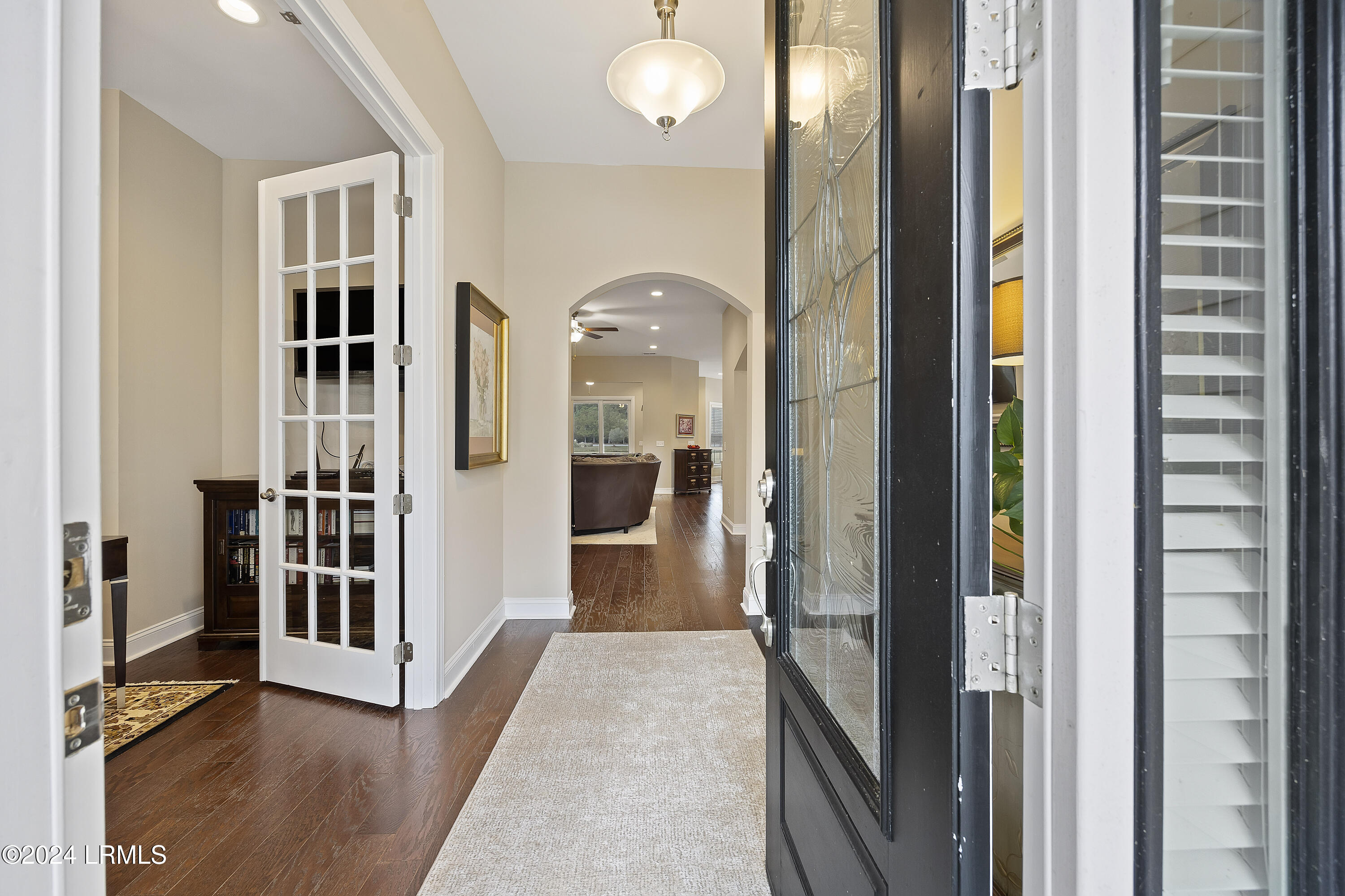 183 Club Way Property Photo 5